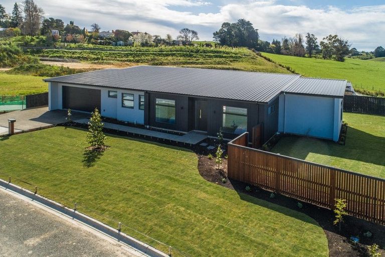 Photo of property in 62 Les Wakefield Road, Mapua, 7005