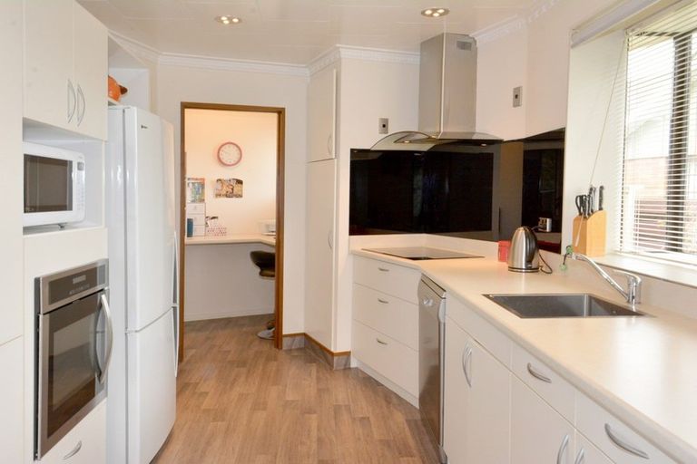 Photo of property in 27 Wickliffe Street, Mosgiel, 9024