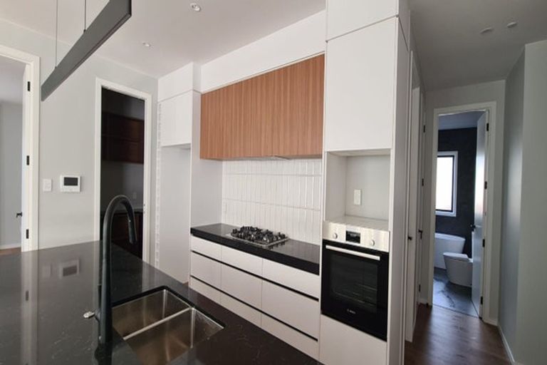 Photo of property in 12 Cutfield Lane, Kumeu, 0810