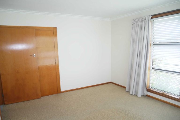 Photo of property in 1 Dunluce Place, Hornby, Christchurch, 8042