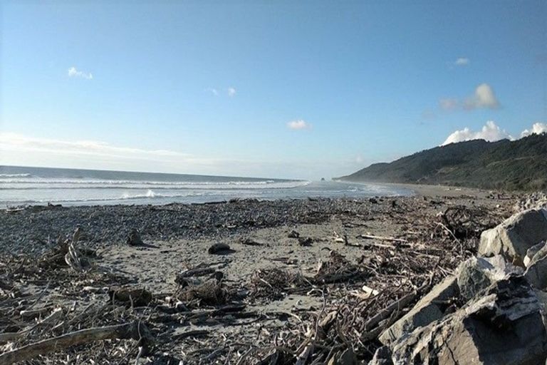 Photo of property in 47 Nelson Quay, Cobden, Greymouth, 7802