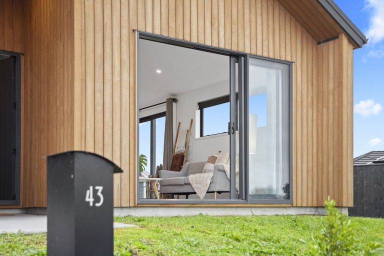 Photo of property in 43 Te Paea Avenue, Karaka, 2124