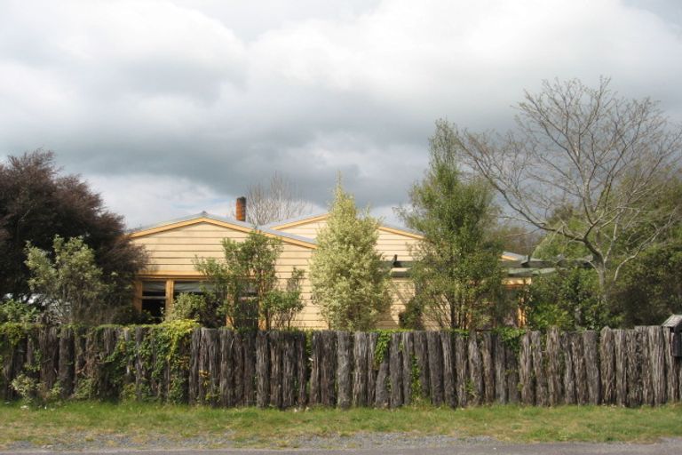 Photo of property in 24 Middleton Road, Hannahs Bay, Rotorua, 3010