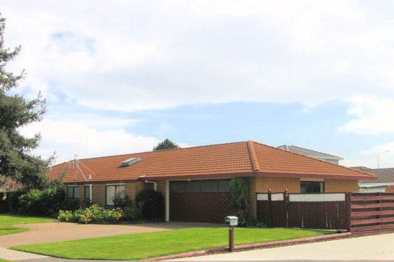 Photo of property in 5 Liftan Place, Mount Maunganui, 3116