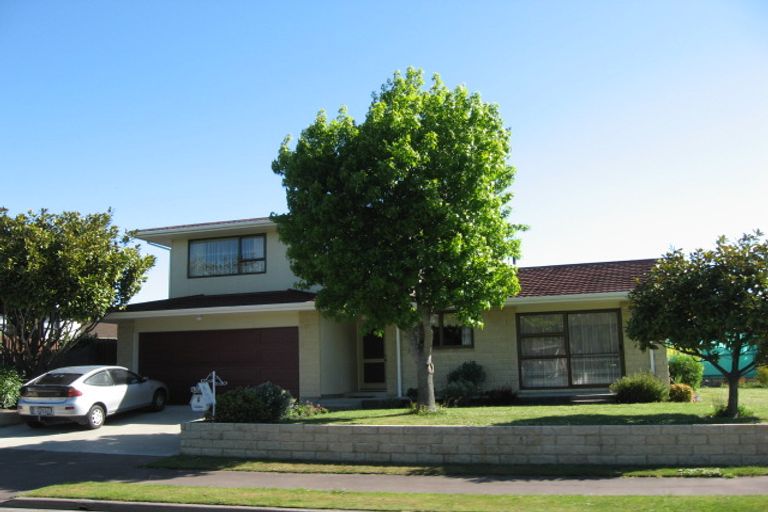 Photo of property in 7 Crosdale Place, Burnside, Christchurch, 8042