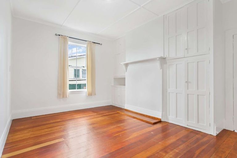 Photo of property in 1/62 Old Wairoa Road, Papakura, 2110