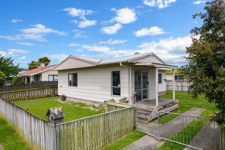 Photo of property in 14 Guy Avenue, Levin, 5510