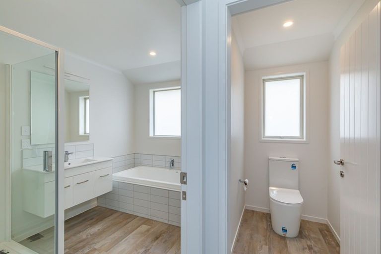 Photo of property in 27 Railway Terrace, Ohau, Levin, 5570