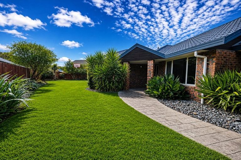 Photo of property in 25 Broadhaven Avenue, Parklands, Christchurch, 8083