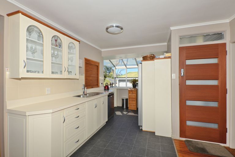 Photo of property in 6 Kohe Street, Parahaki, Whangarei, 0112