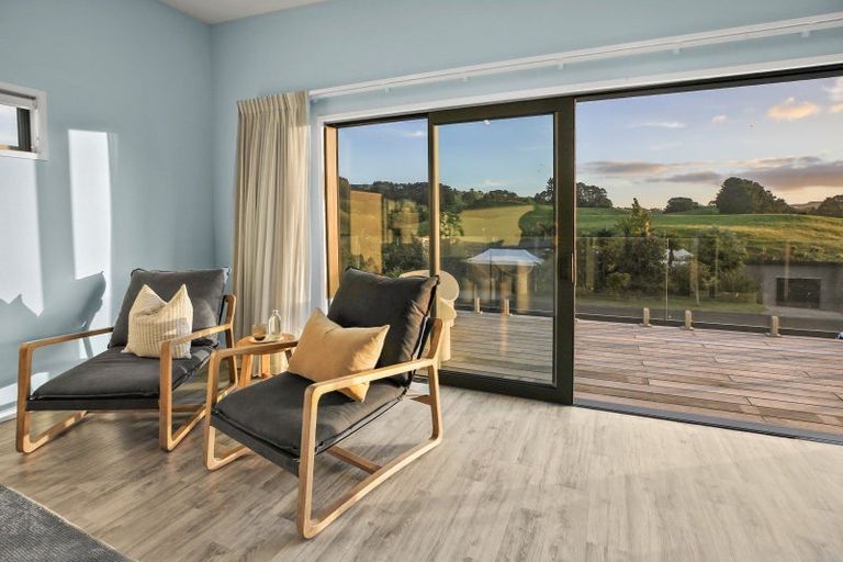 Photo of property in 28 Robertson Street, Raglan, 3225