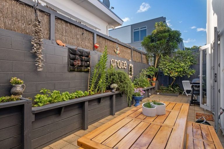 Photo of property in 28b Muricata Avenue, Mount Maunganui, 3116