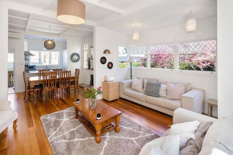 Photo of property in 1/18 Nile Road, Milford, Auckland, 0620