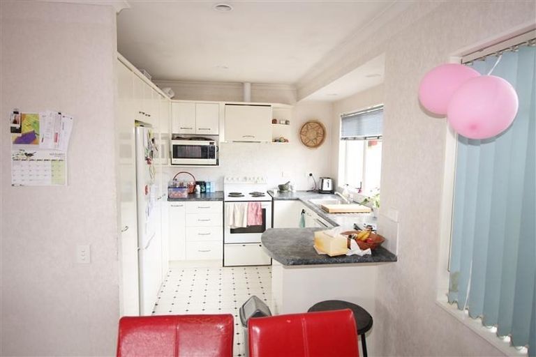 Photo of property in 110 Bob Charles Drive, Golflands, Auckland, 2013