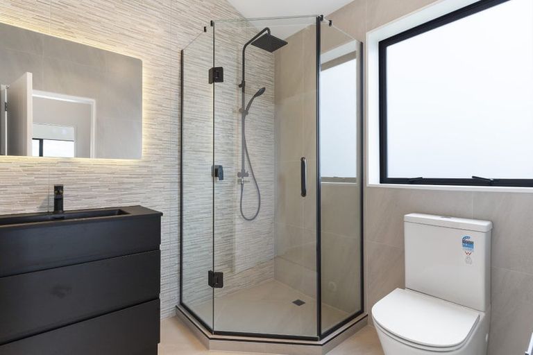 Photo of property in 82b Kittiwake Drive, Schnapper Rock, Auckland, 0632