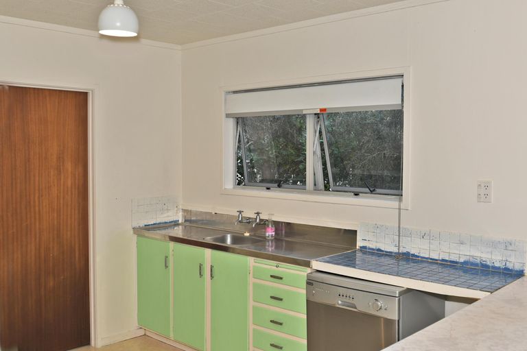 Photo of property in 9 Kendale Drive, Leigh, 0985