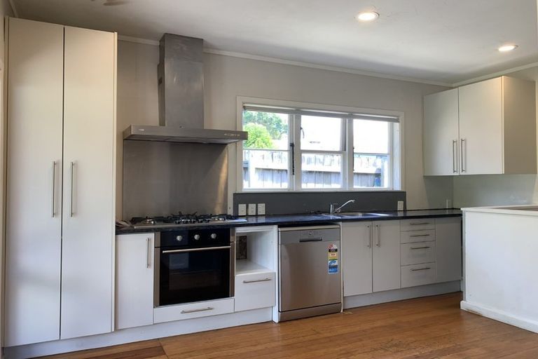 Photo of property in 1/163 Titirangi Road, New Lynn, Auckland, 0600