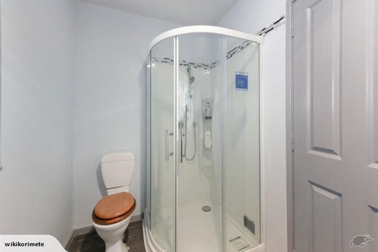 Photo of property in 198a Eastern Hutt Road, Taita, Lower Hutt, 5019