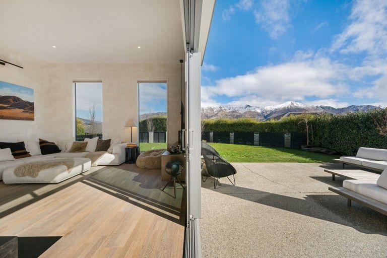 Photo of property in 120 Rob Roy Lane, Wanaka, 9305