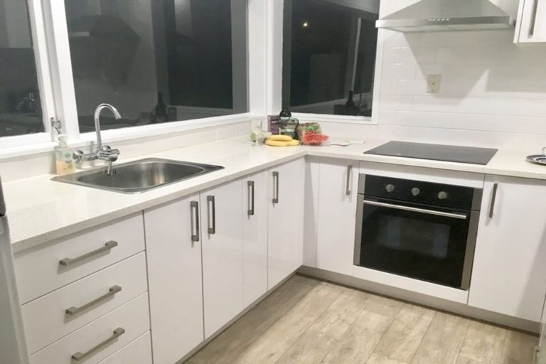 Photo of property in 1/16 Castleton Drive, Howick, Auckland, 2014