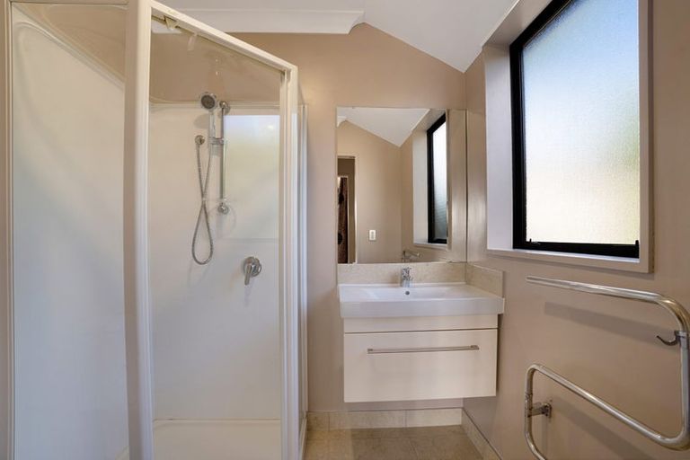 Photo of property in 22 Jezero Drive, Massey, Auckland, 0614