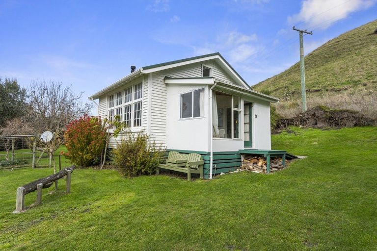 Photo of property in 670 Gore Bay Road, Gore Bay, Cheviot, 7383