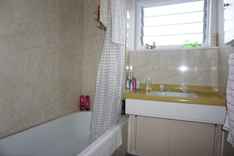 Photo of property in Garlinge Apartments, 14 Rhodes Street, Merivale, Christchurch, 8014