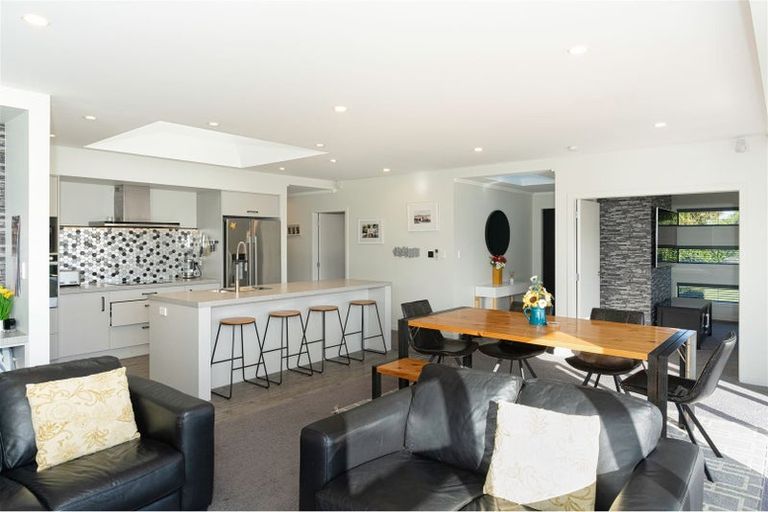 Photo of property in 73 Muhunoa East Road, Ohau, Levin, 5570