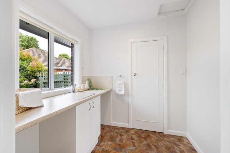 Photo of property in 16 Leacroft Street, Bishopdale, Christchurch, 8053