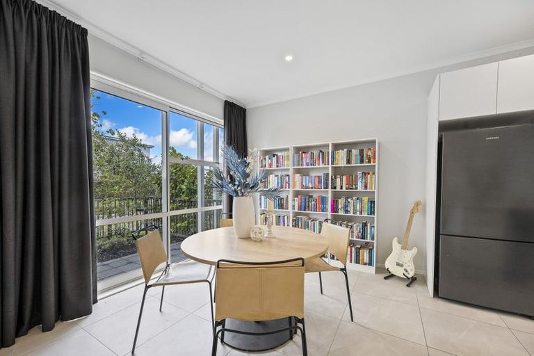 Photo of property in 5 Harewood Street, Whenuapai, Auckland, 0618