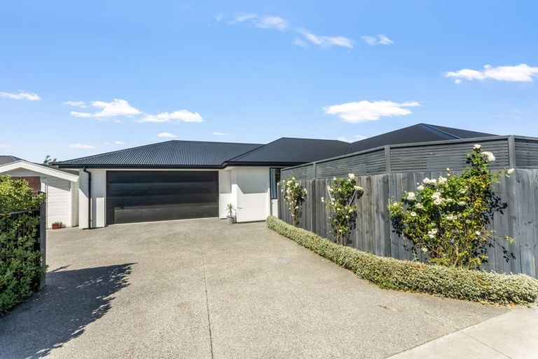 Photo of property in 414 Bower Avenue, Parklands, Christchurch, 8083