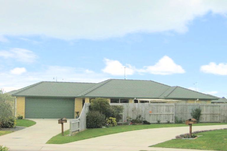 Photo of property in 18 Marshwood Place, Papamoa Beach, Papamoa, 3118
