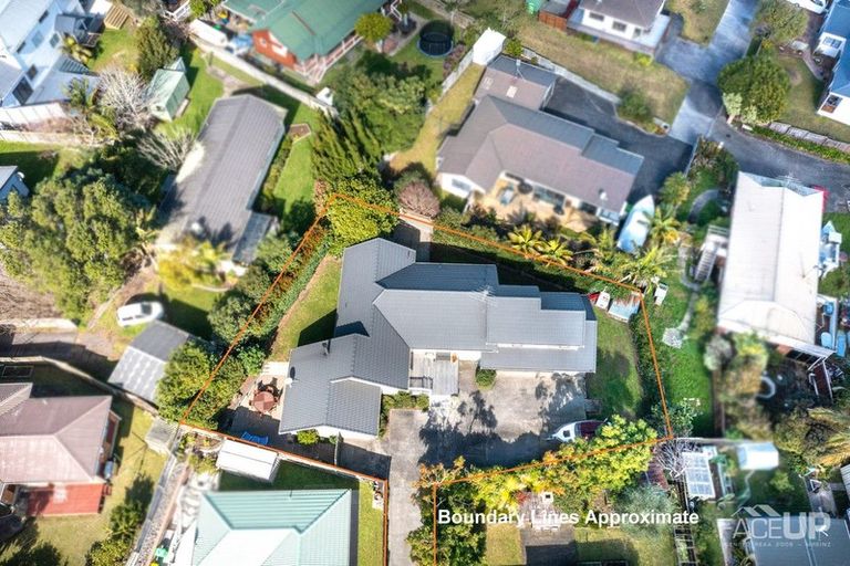 Photo of property in 6 Picasso Drive, West Harbour, Auckland, 0618