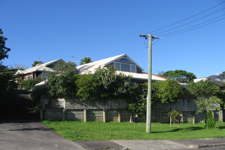 Photo of property in 33 Rutherford Terrace, Meadowbank, Auckland, 1072