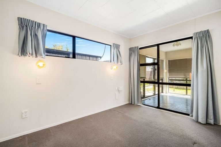 Photo of property in 15d Holyrood Terrace, Waipukurau, 4200