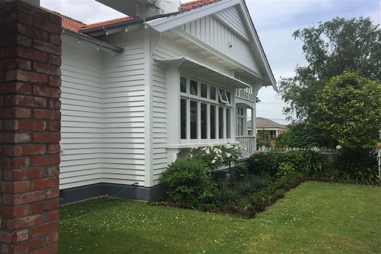 Photo of property in 23 Brassey Road, Saint Johns Hill, Whanganui, 4500