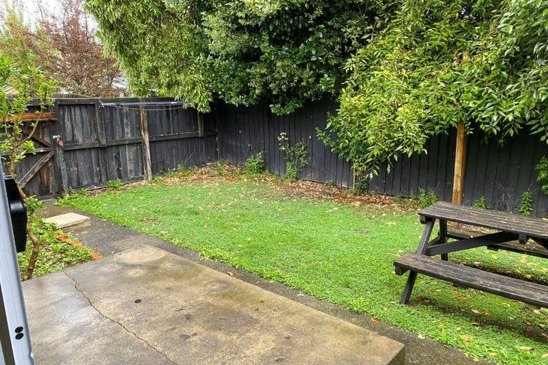 Photo of property in 2/69a Mandeville Street, Riccarton, Christchurch, 8011