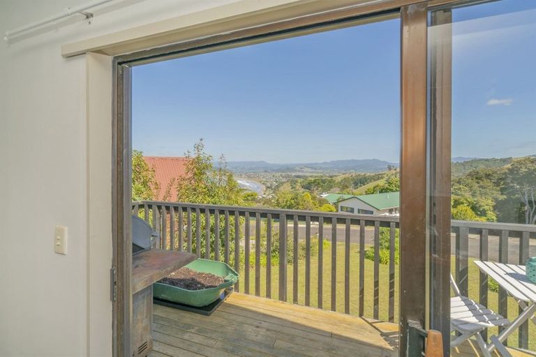 Photo of property in 1b Miro Place, Whitianga, 3510