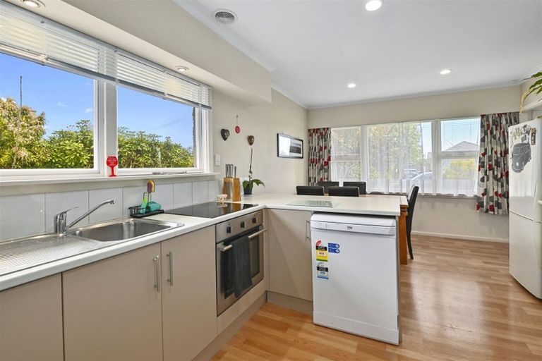 Photo of property in 54 Bethel Crescent, Bishopdale, Christchurch, 8053