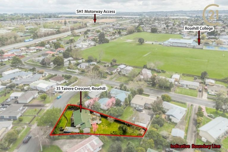 Photo of property in 35 Tairere Crescent, Rosehill, Papakura, 2113