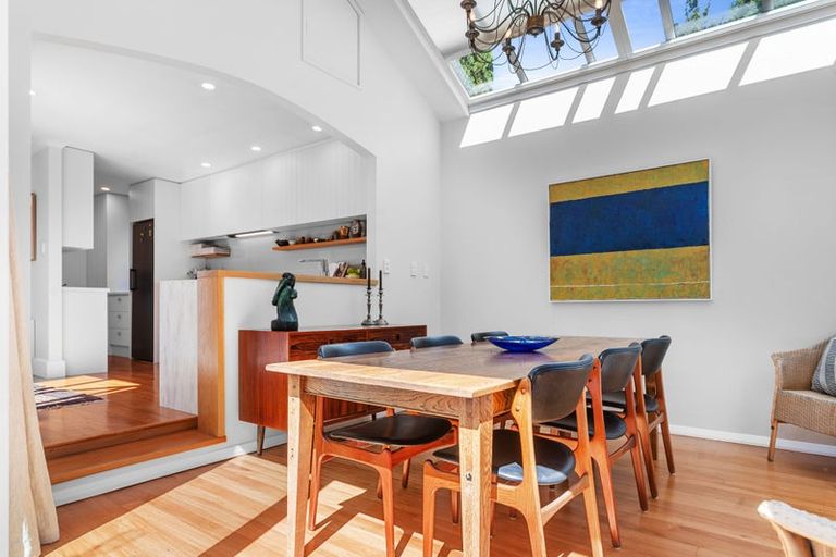 Photo of property in 43 Colombo Street, Cashmere, Christchurch, 8022