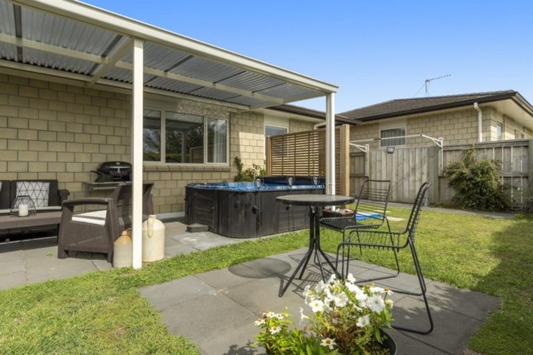Photo of property in 4 Harmens Way, Greerton, Tauranga, 3112