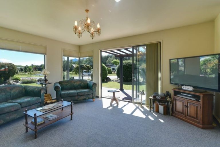 Photo of property in 12 Mavora Road, Lake Hayes, Queenstown, 9304