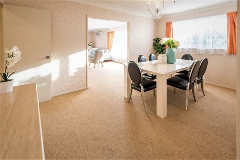 Photo of property in 3 Maugham Drive, Bucklands Beach, Auckland, 2014