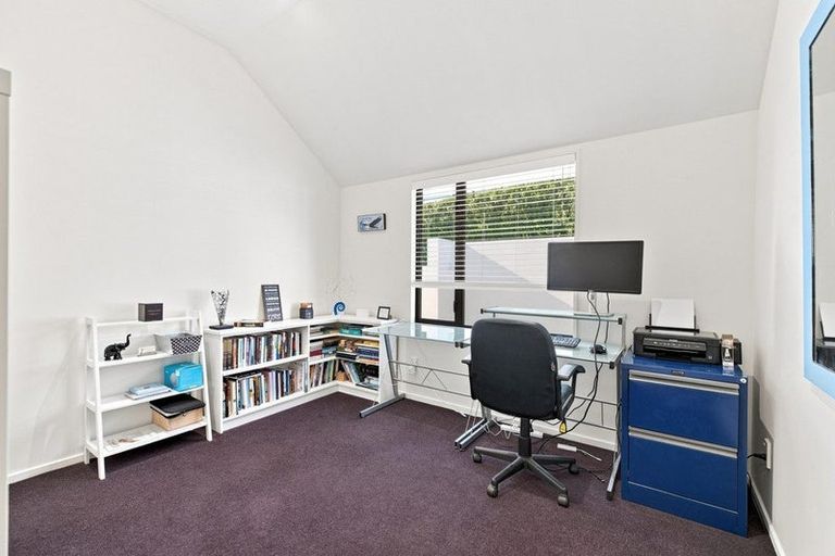 Photo of property in 60 Glenstrae Road, Redcliffs, Christchurch, 8081