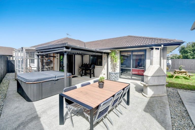 Photo of property in 17 The Rise, Gulf Harbour, Whangaparaoa, 0930