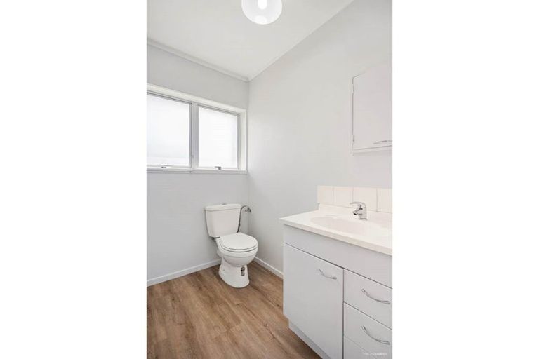 Photo of property in 1/9 Pratt Street, Papakura, 2110