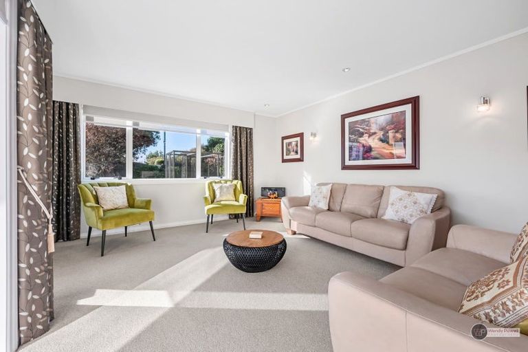 Photo of property in 40 Saint Ronans Avenue, Waterloo, Lower Hutt, 5011