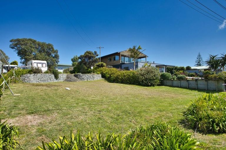 Photo of property in 14 Cheviot Street, Mangawhai Heads, Mangawhai, 0505