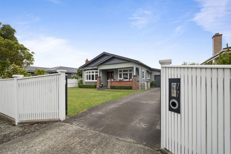 Photo of property in 77 Limbrick Street, Terrace End, Palmerston North, 4410